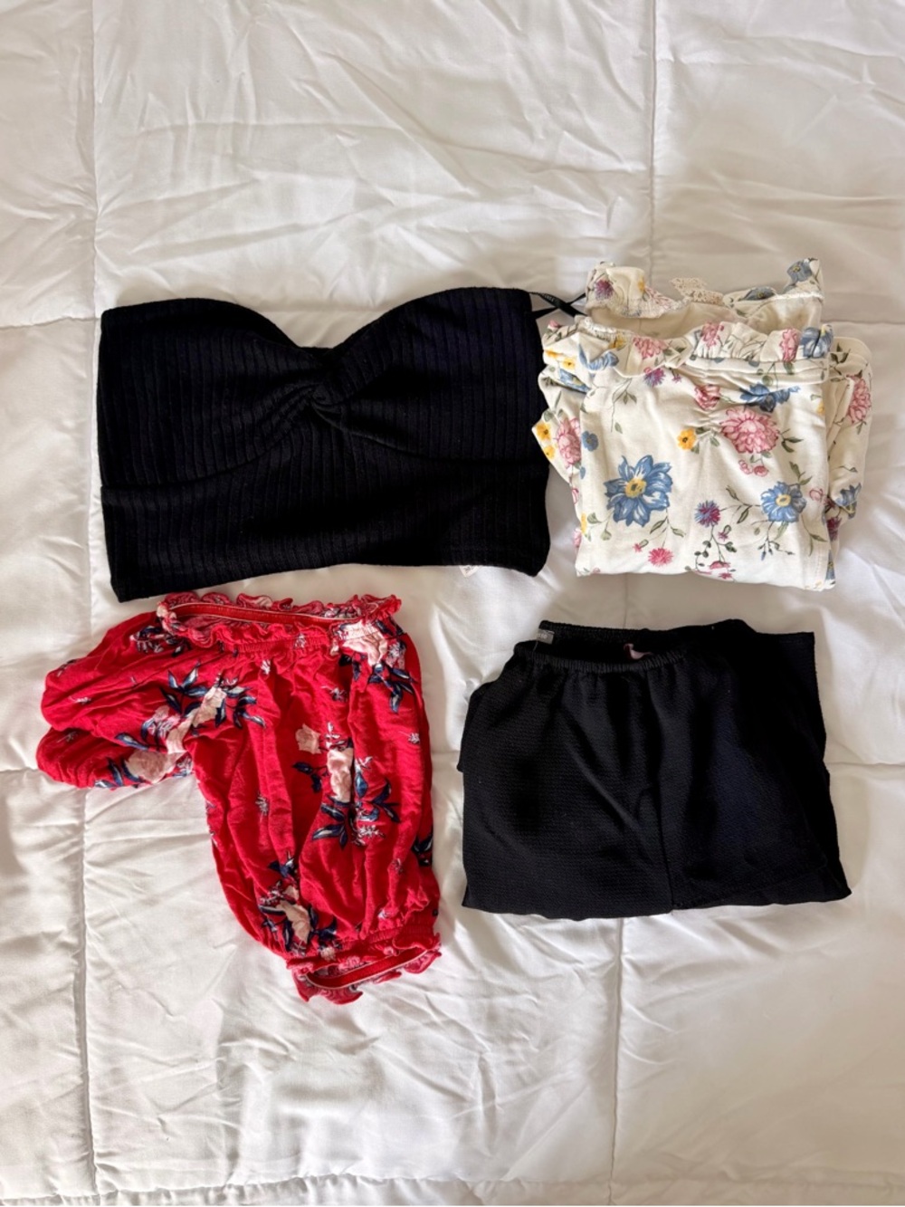 Women’s Top - Bundle of 4